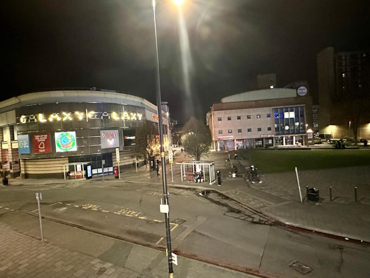 Luton Town Centre Apartment Luaran gambar