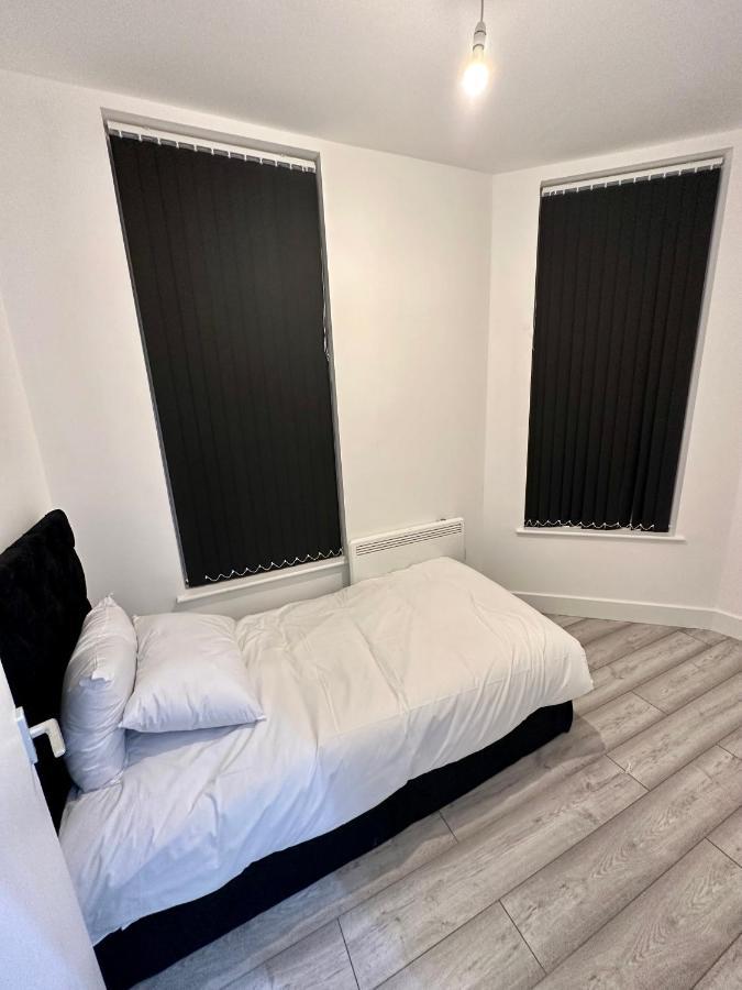 Luton Town Centre Apartment Luaran gambar