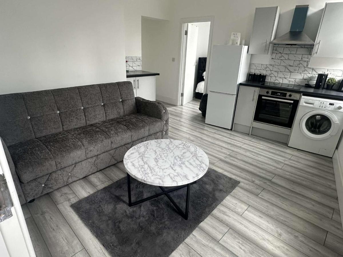 Luton Town Centre Apartment Luaran gambar